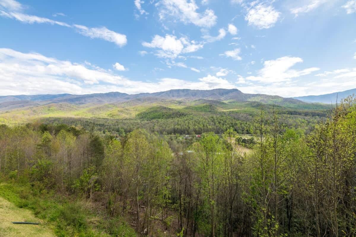 Вилла Modern Mountain Escape Гатлинбург Экстерьер фото